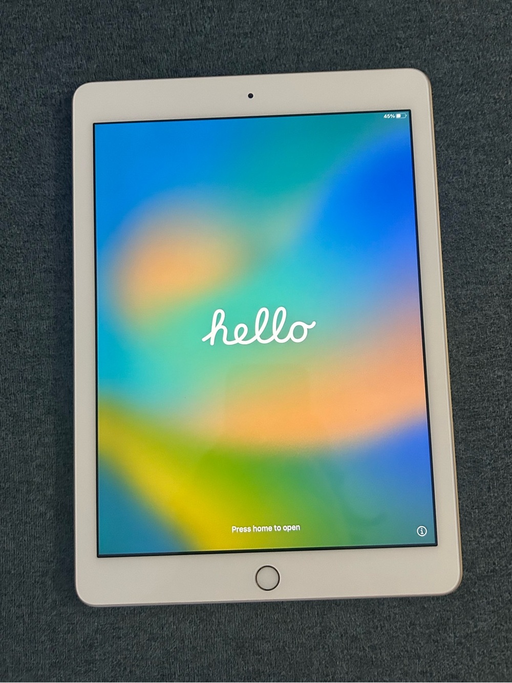 Apple iPad 5th Generation Model A1822 32 GB